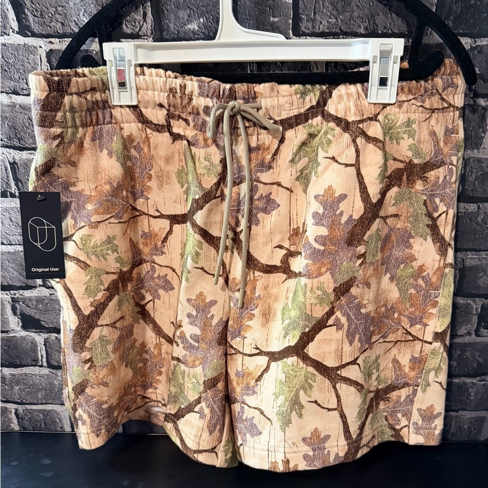 Men's Camouflage Leaf Print Sweat Shorts